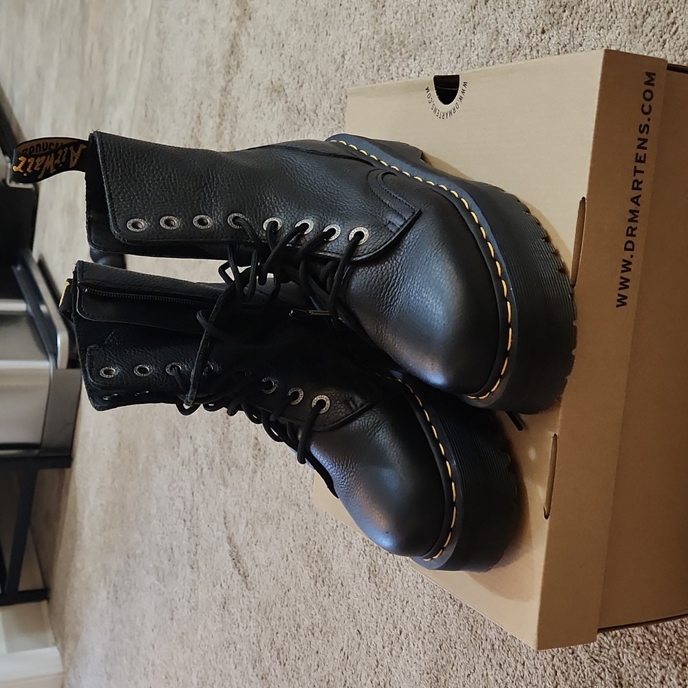 Jadon platform boots